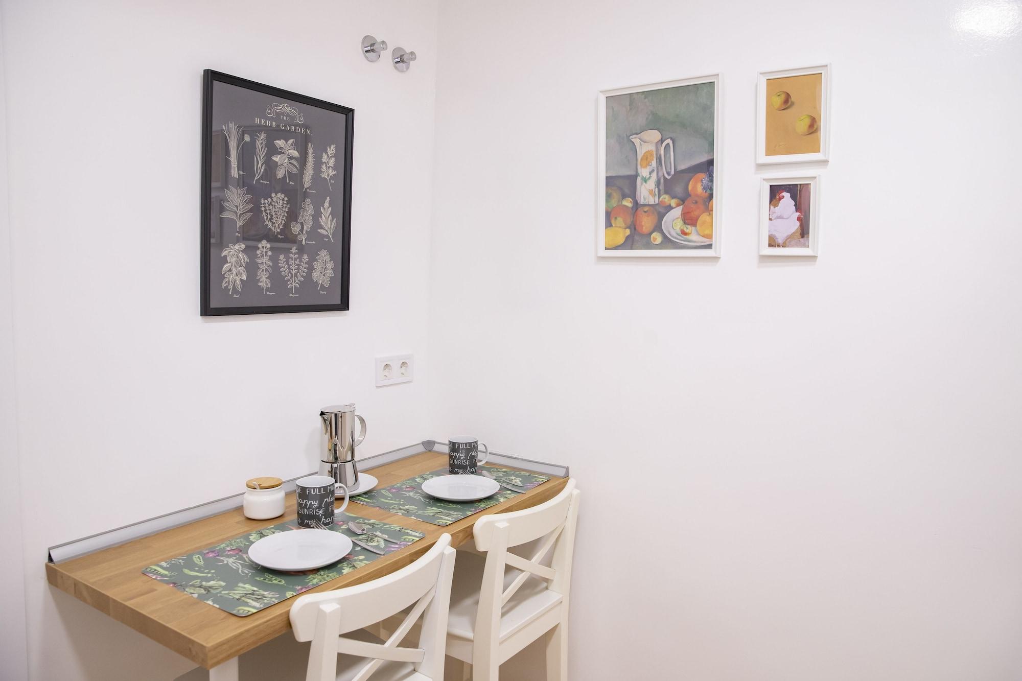 Hostal Montaloya Madrid Ngoại thất bức ảnh