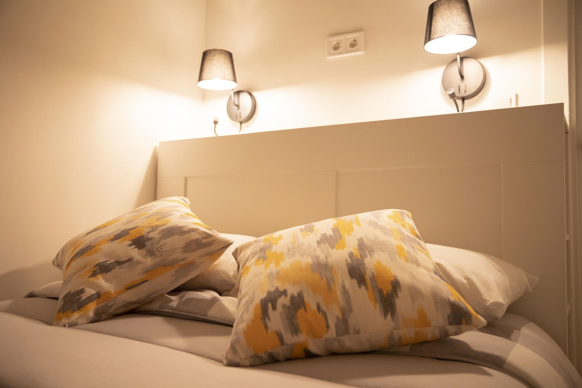 Hostal Montaloya Madrid Ngoại thất bức ảnh