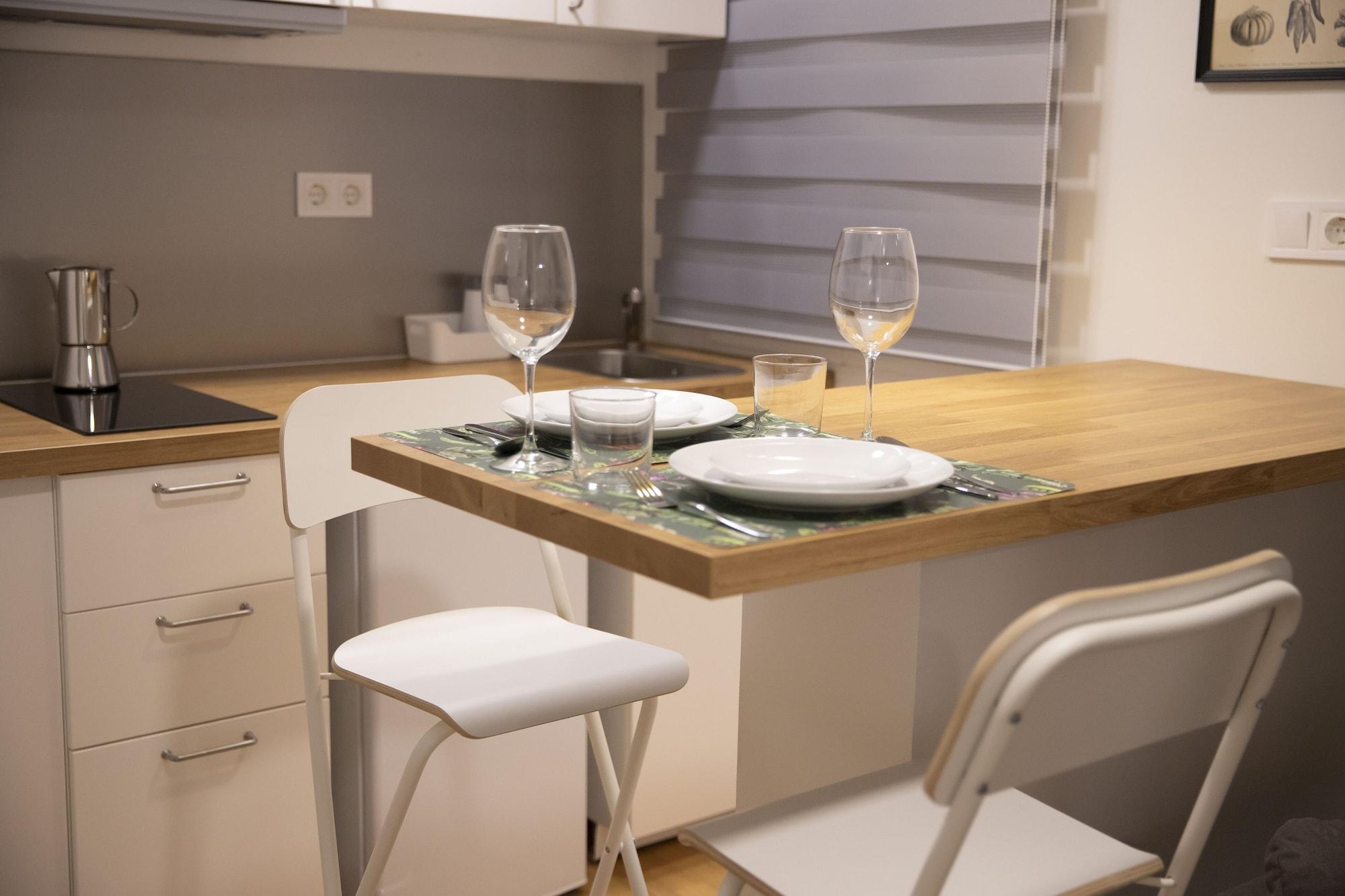 Hostal Montaloya Madrid Ngoại thất bức ảnh