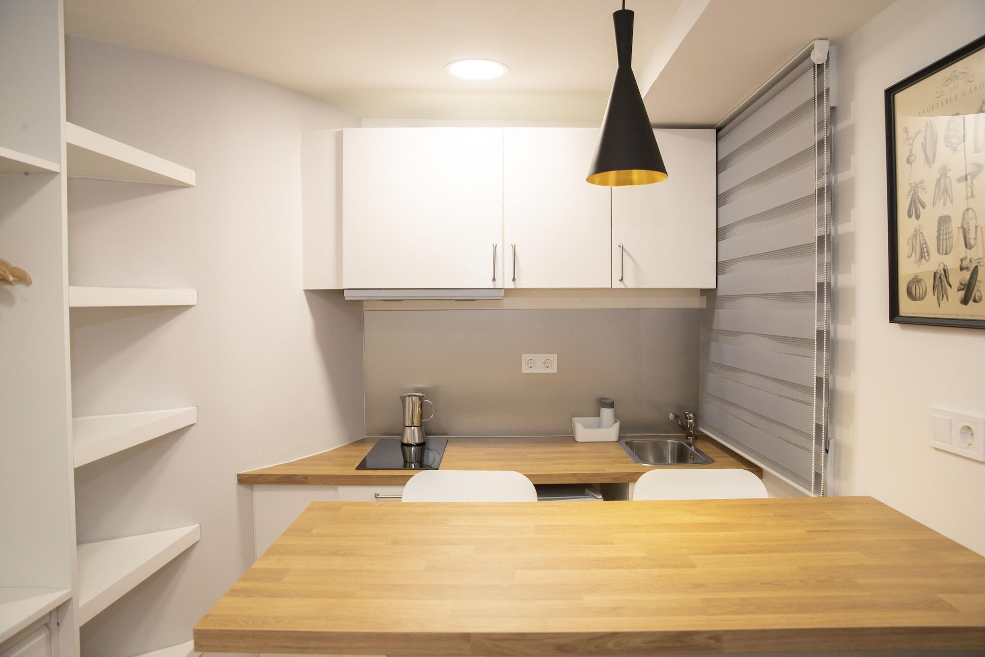 Hostal Montaloya Madrid Ngoại thất bức ảnh