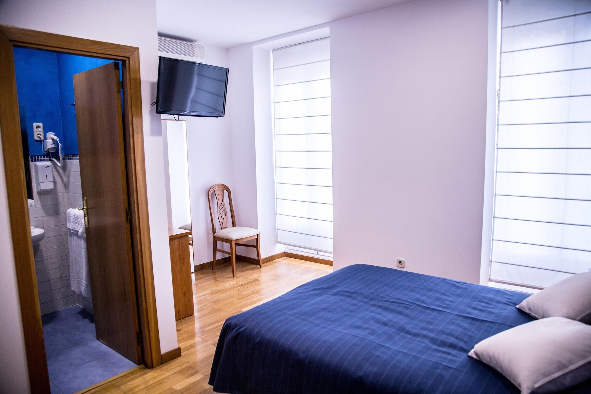 Hostal Montaloya Madrid Ngoại thất bức ảnh