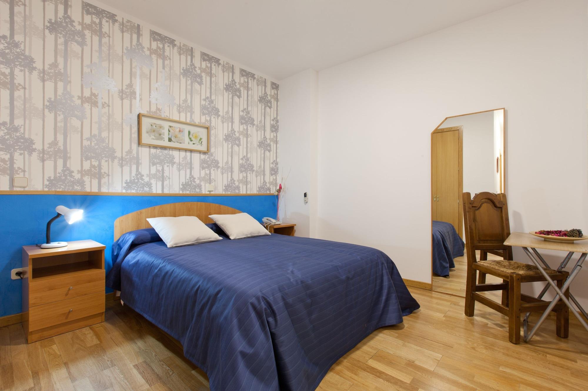 Hostal Montaloya Madrid Ngoại thất bức ảnh