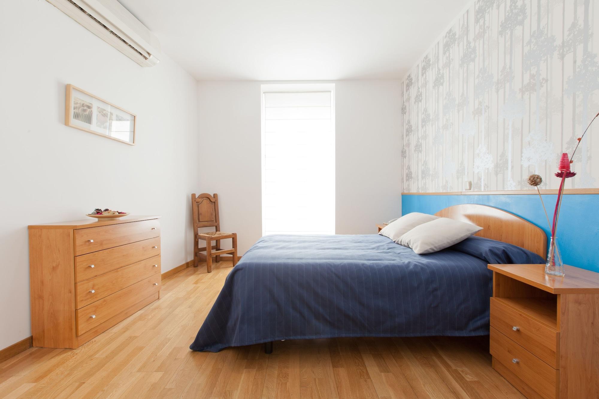 Hostal Montaloya Madrid Ngoại thất bức ảnh